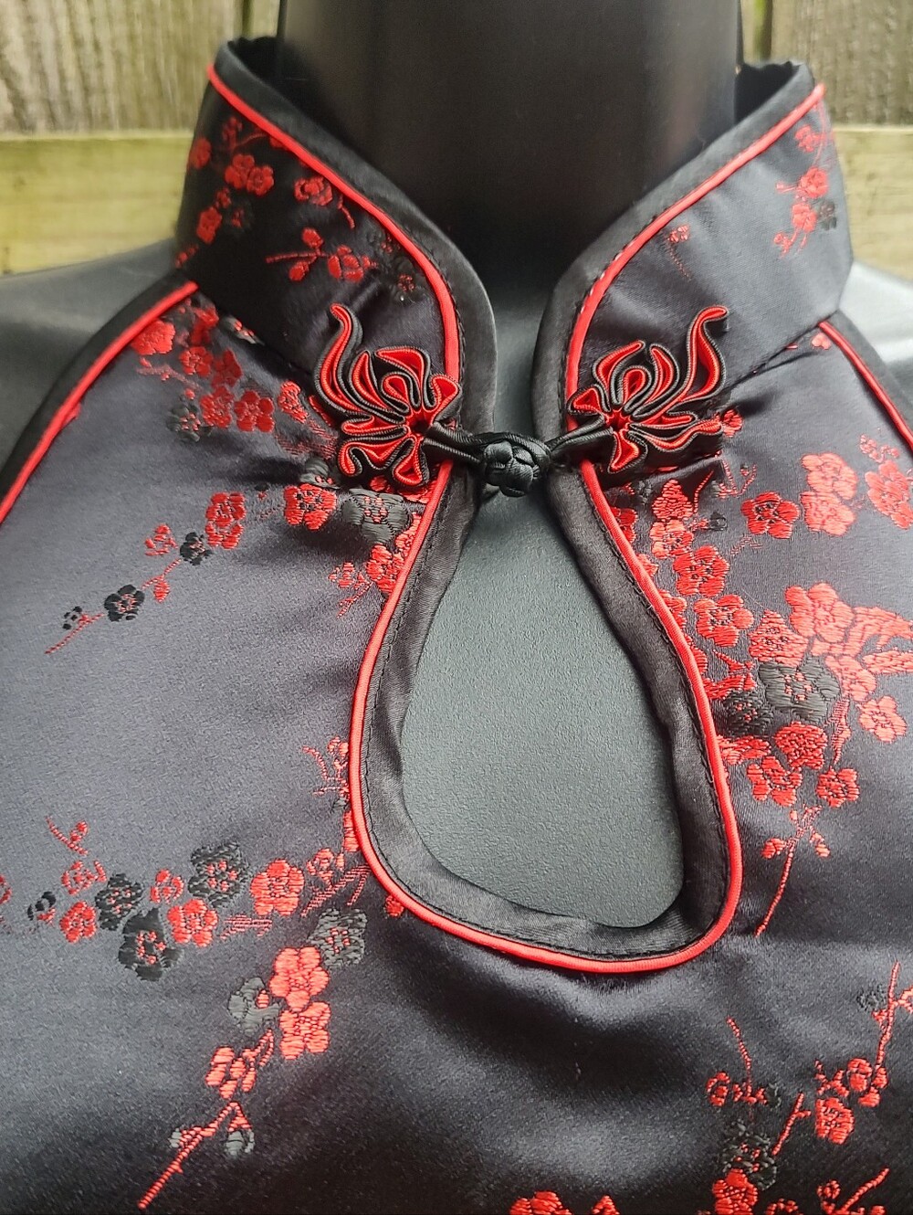 Shanghai Soho VTG Women’s Cheong-sam Black Floral Silk Blend Satin Dress Size M - Picture 2 of 11